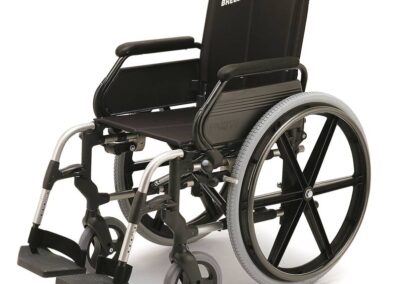 Wózek inwalidzki standardowy Breezy 105